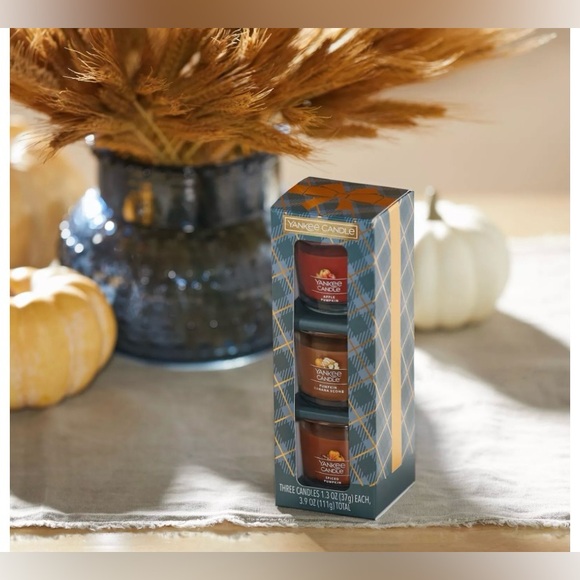 🆕🍂 YANKEE CANDLE “PUMPKIN SEASON” MINI CANDLE COLLECTION! BRAND NEW IN BOX! - Picture 2 of 11